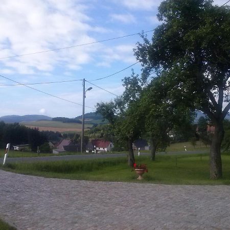 Apartamento -Am Fuss Zum Zittauer Gebirge- Hainewalde Exterior foto